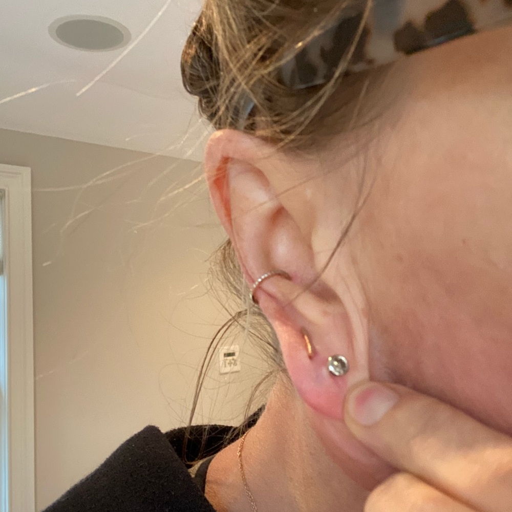 Genuine diamond studs ..champagne diamonds